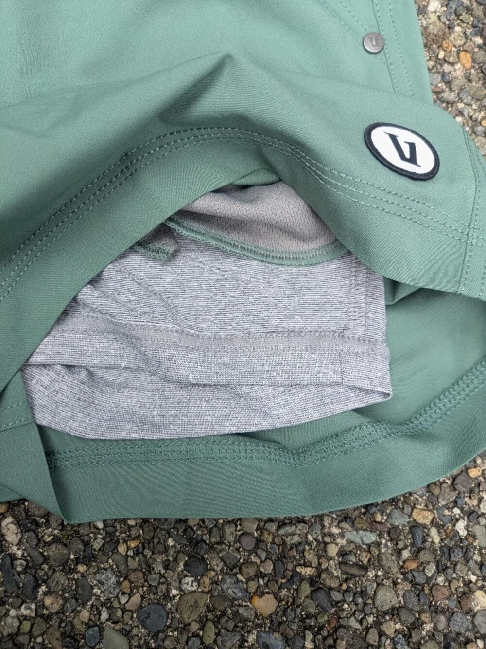 Vuori Green Kore Short Lined 7" - Picture 3 of 6